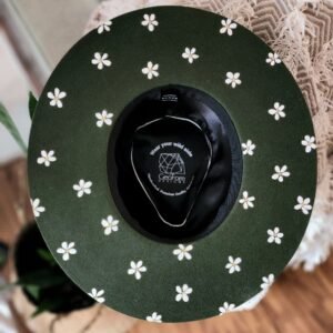 Tiny Daisies: Green Fedora