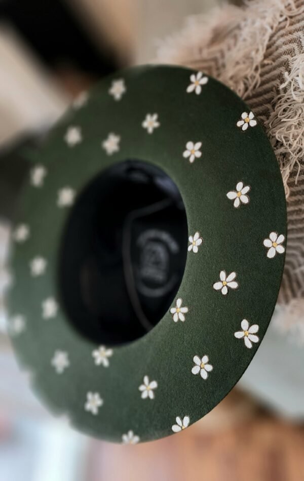 Tiny Daisies: Green Fedora - Image 6
