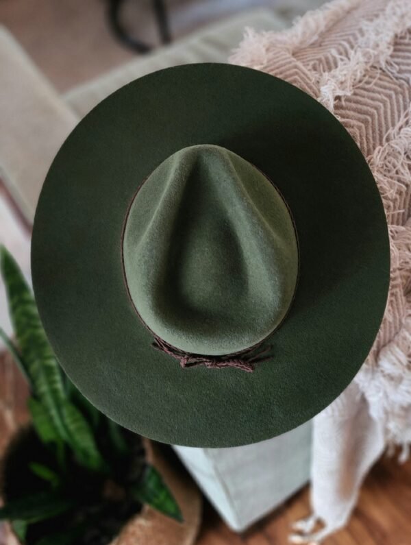 Tiny Daisies: Green Fedora - Image 5