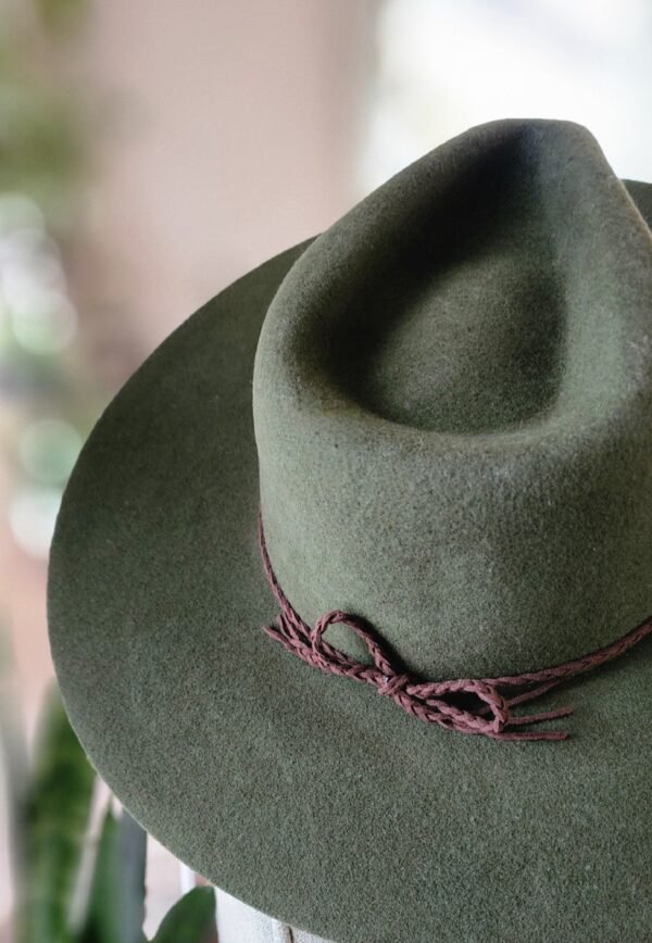 Tiny Daisies: Green Fedora - Image 3