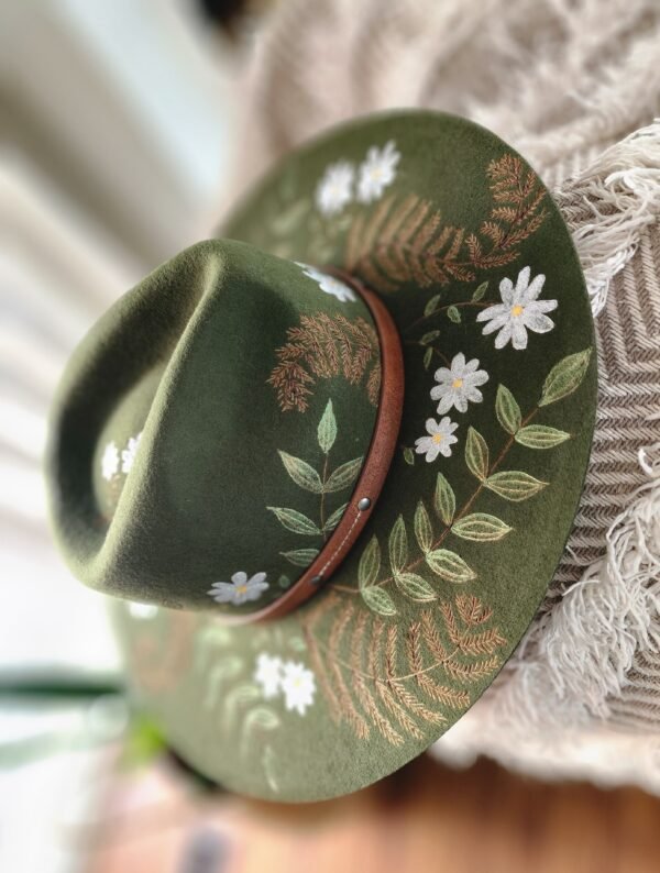 Daisies and Leaves: Green Fedora - Image 2